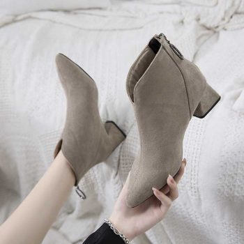Boots025